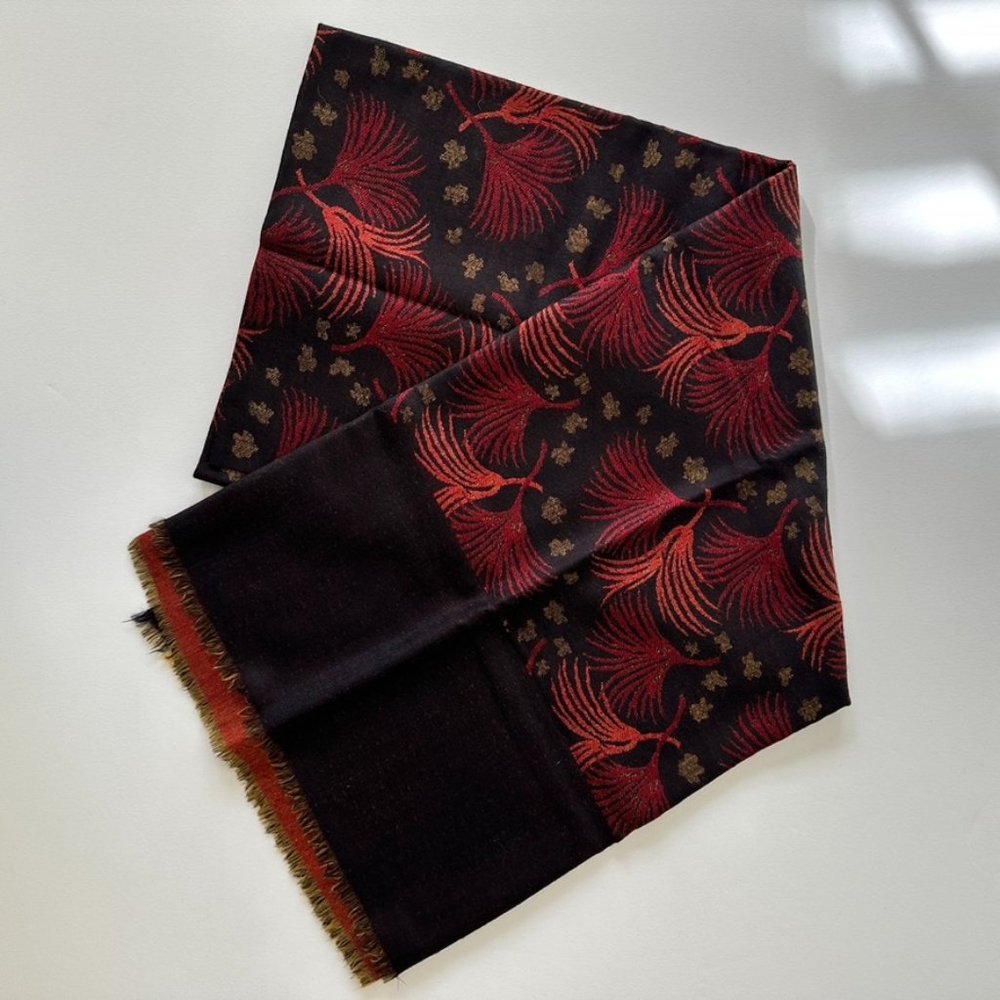 Interior Design Inventory: Gorgeous Throw in Reds, Oranges and Soft Blacks